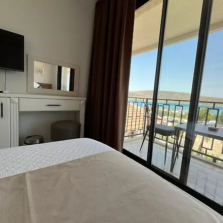 Lotus Port * 阿拉恰特