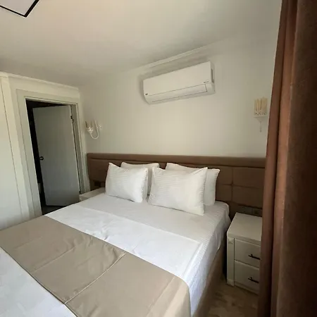 Otel Lotus Port