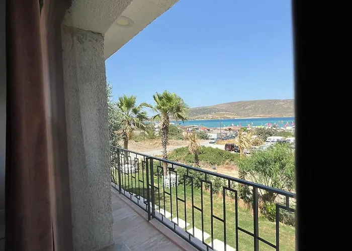 Hotel Lotus Port *